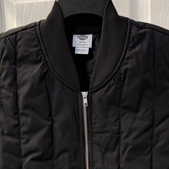NWOT Dickies Black Quilted Lined Full Zip Work Vest Size Medium - Picture 2 of 10